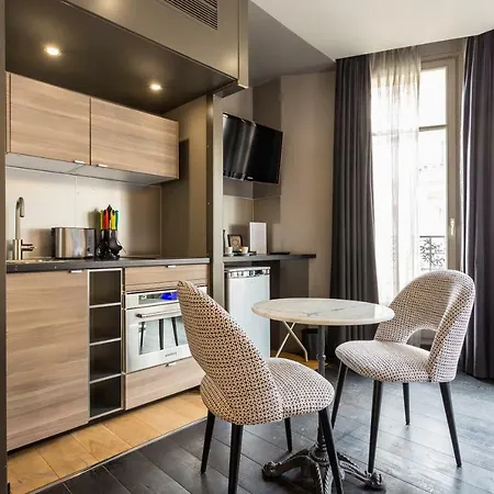 Cmg * Paris